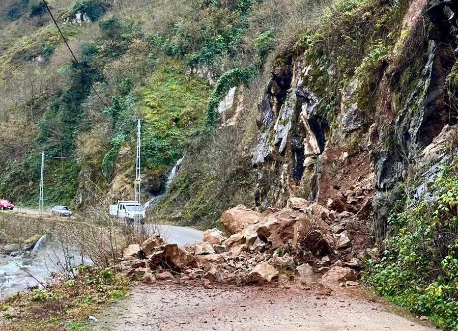 Giresun’da etkili olan yağışların ardından Espiye ile Güce ilçelerinin kullandığı