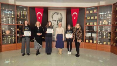 Katıldıkları sınavları kazanarak 2026 yılında dünyanın farklı ülkelerinde düzenlenecek olan