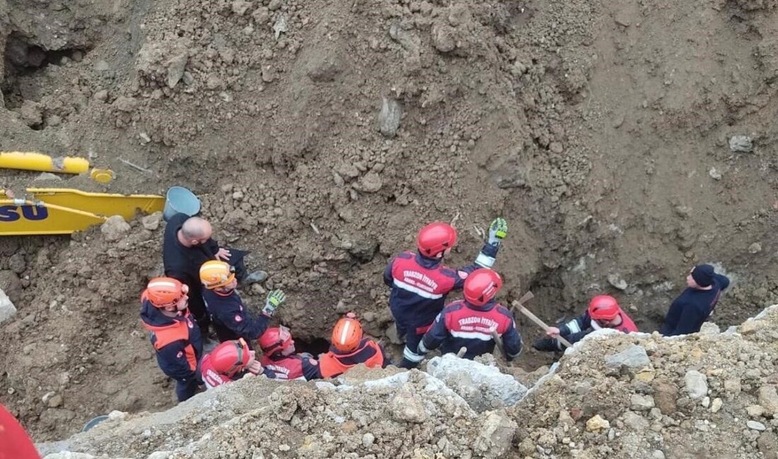 Trabzon’da göçük altında kalan iş makinesinin içinde mahsur kalan operatör,