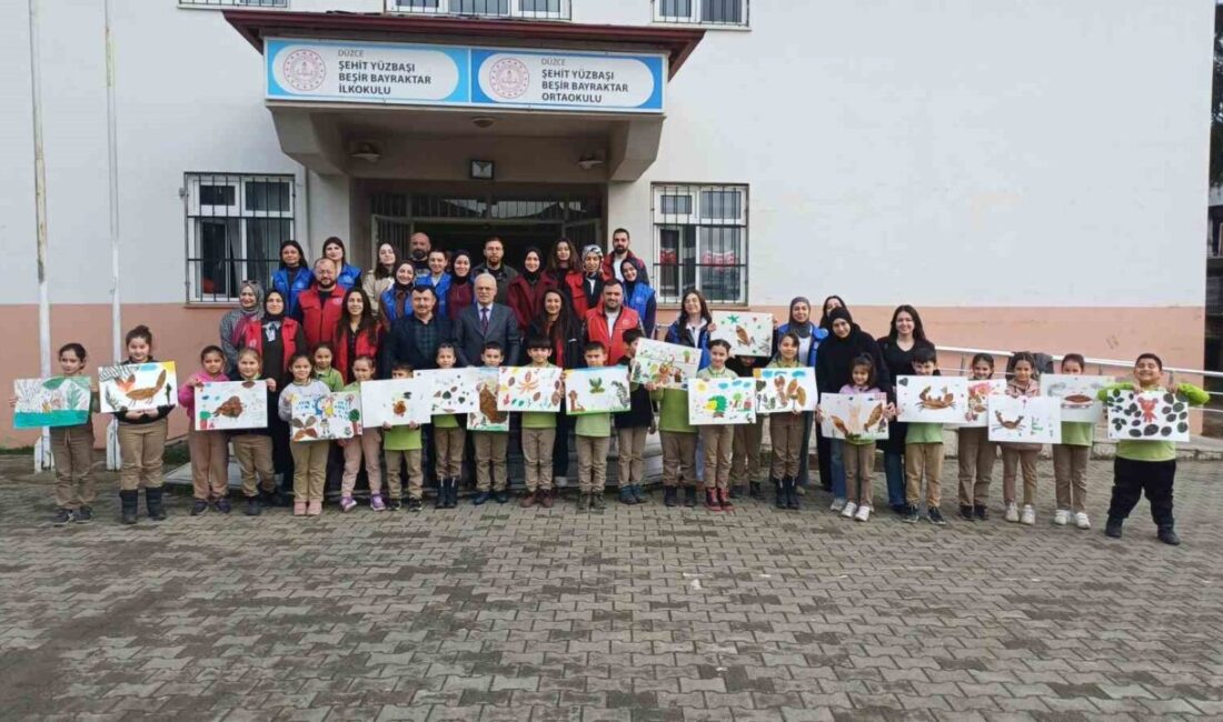 DÜZCE (İHA) –Şehit Yüzbaşı Beşir Bayraktar İlkokul ve Ortaokulu’nda öğrencilen