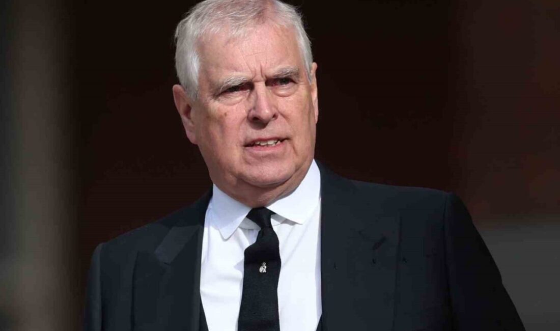 İngiltere’de ABD’li milyarder Jeffrey Epstein ile bağlantısı ortaya çıkan eski