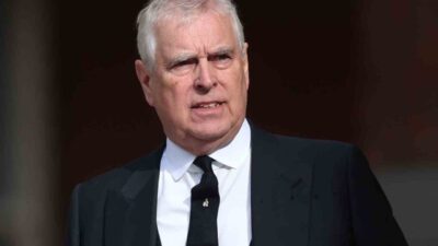 İngiltere’de ABD’li milyarder Jeffrey Epstein ile bağlantısı ortaya çıkan eski