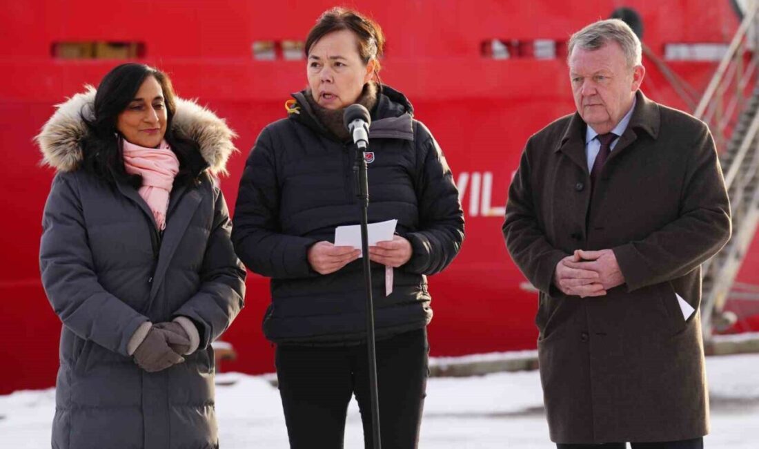 Grönland Dışişleri Bakanı Vivian Motzfeldt, ABD’nin Grönland’daki varlığına ilişkin temasların
