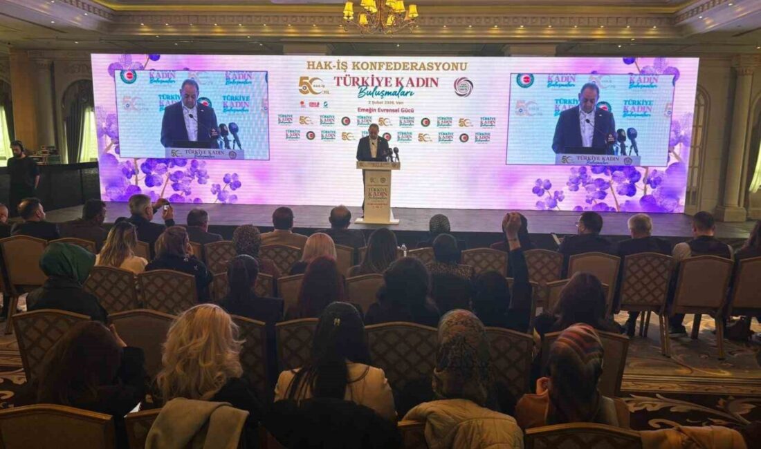 HAK-İŞ Konfederasyonu’nun 50. kuruluş yılı etkinlikleri kapsamında düzenlenen “Türkiye Kadın