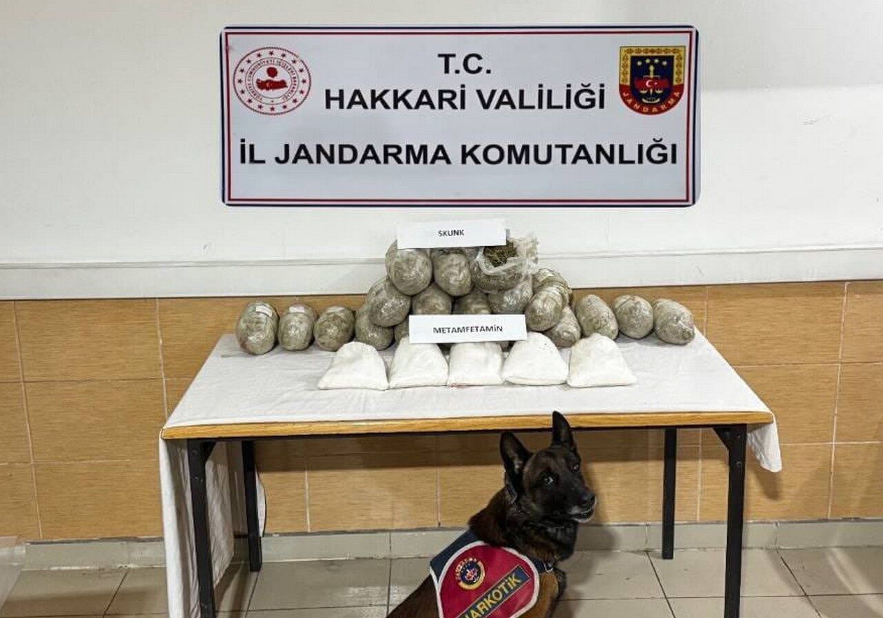 Hakkari’de jandarma ekiplerince yapılan çalışmalarda 22 kilogram uyuşturucu madde ele