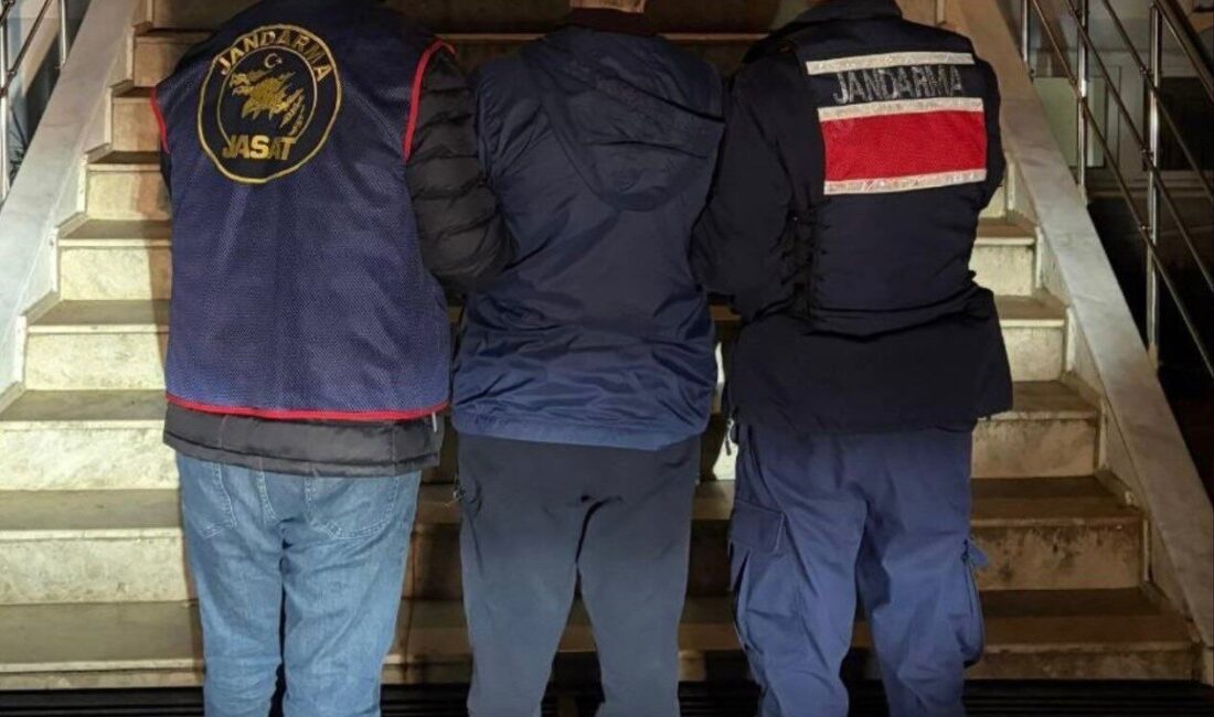 Antalya’da, hakkında 18 yıl 9 ay kesinleşmiş hapis cezası bulunan