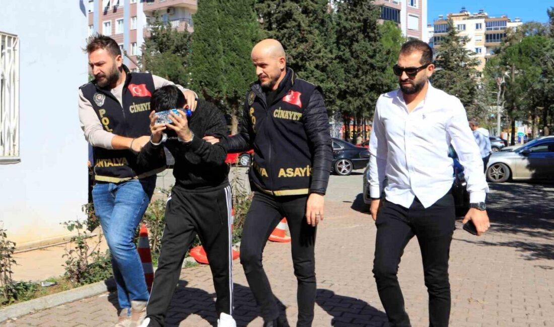 Antalya’da aralarında çıkan tartışmada hamile eşini bacaklarından silahla vurarak yaralayan