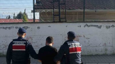 Aydın’ın Nazilli ilçesinde uyuşturucu suçundan aranan şahıs jandarma ekiplerince yakalandı.