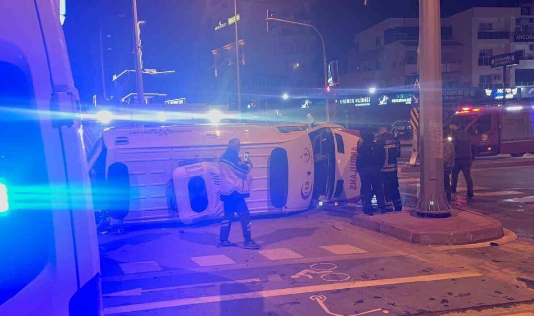 Mersin’de entübe edilmiş hasta taşıyan ambulansın otomobille çarpışması sonucu meydana