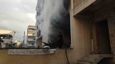 Hatay’ın İskenderun ilçesinde bir apartman dairesinde ve metruk binada çıkan