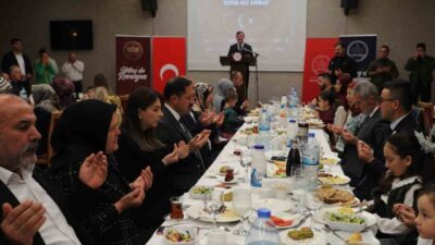 Hatay Valiliği tarafından düzenlenen iftar programında şehit aileleri ve gaziler