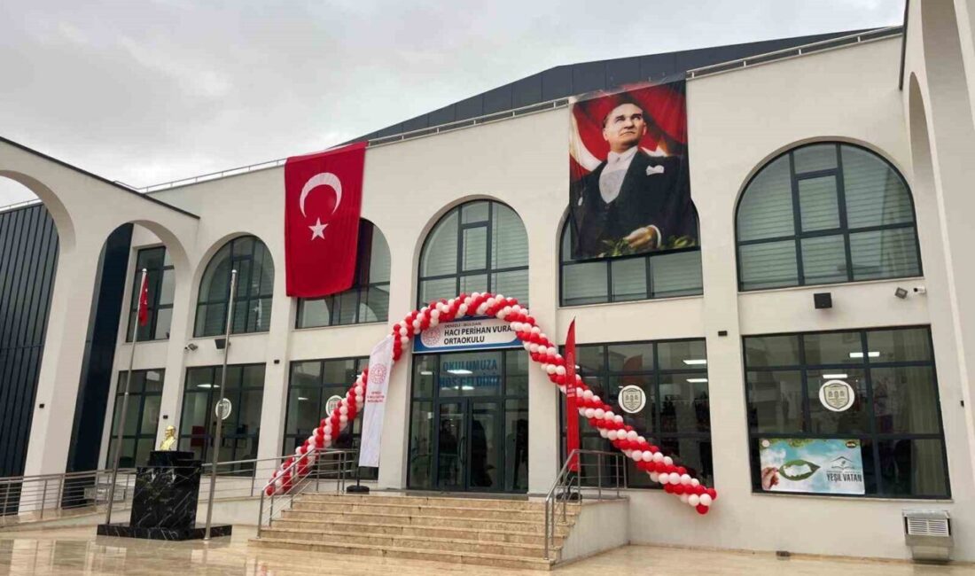 Hayırsever Hacı Perihan Vural tarafından yaptırılan Hacı Perihan Vural Ortaokulu