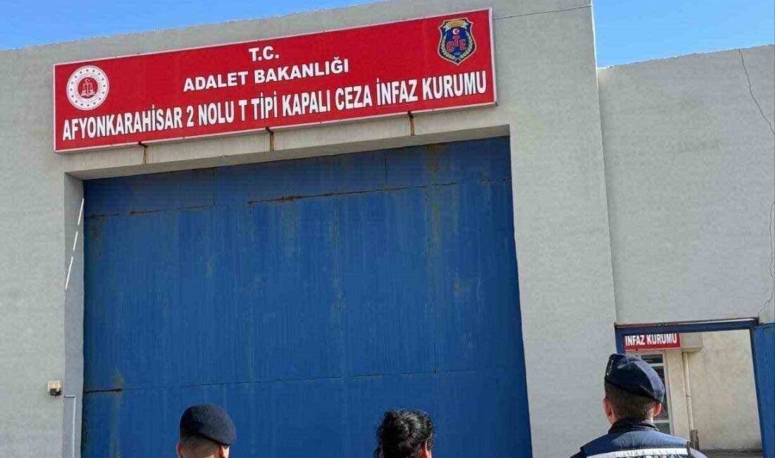 Afyonkarahisar’da hırsızlık suçundan 20 yıl 9 ay hapis cezasıyla aranan