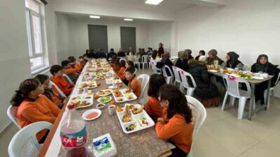 Kütahya’nın Hisarcık ilçesindeki Atatürk İlkokulu’nda, Türkiye Yüzyılı Maarif Eğitim Modeli