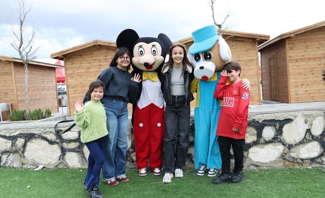 Honaz Belediyesi’nin sömestr tatiline özel düzenlediği şenlikte, çocuklar ve aileler