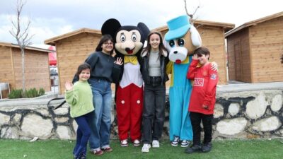 Honaz Belediyesi’nin sömestr tatiline özel düzenlediği şenlikte, çocuklar ve aileler