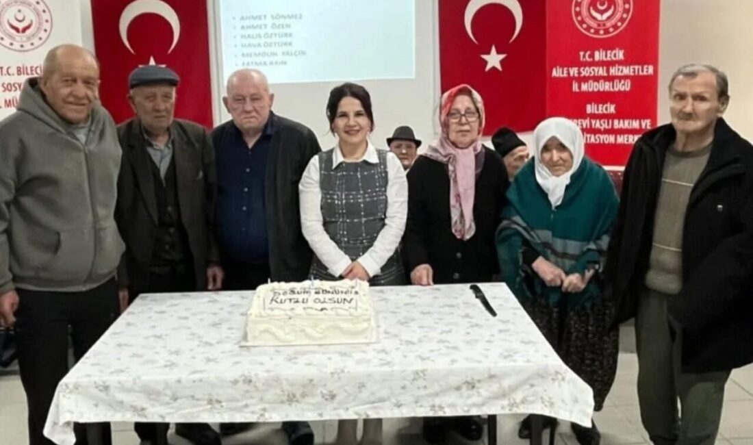 Bilecik Rehabilitasyon ve Huzurevinde düzenlenen doğum günü programı, duygusal anlara