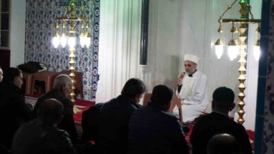 Iğdır’da Ramazan ayının ilk teravih namazı eda edildi. Camilerde yoğun