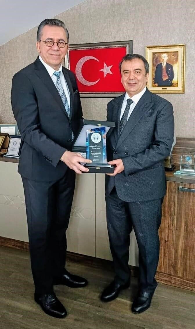 İstanbul Gelişim Üniversitesi (İGÜ), Gökkuşağı Koleji ve Marmara ve İç