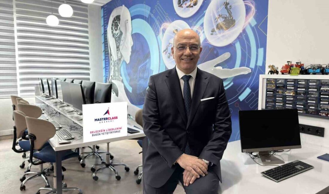 İhlas Koleji öğrencileri çip tasarımından yapay zekâya, genetikten girişimciliğe uzanan