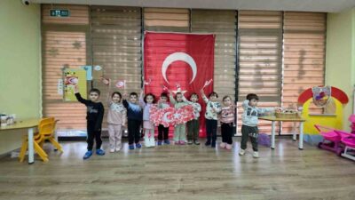 Düzce’de yarıyıl tatilinin ardından öğretmen ve öğrenciler Milli Eğitim Bakanlığınca