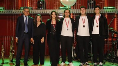 Anadolu Üniversitesi İletişim Bilimleri Fakültesi öğrencileri, PRİDA İletişim Ödülleri ile