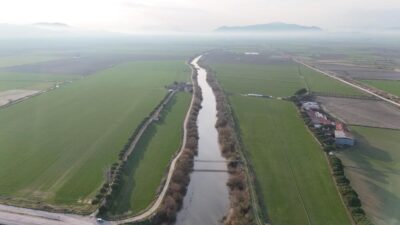 İncirliova Kaymakamlığı son yağışlarla birlikte Menderes Nehri’nin debisinde yükselme yaşandığı