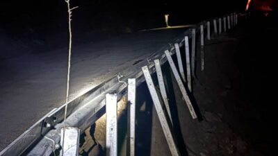 Aydın’ın İncirliova ilçesinde günlerdir etkili olan şiddetli yağışlar ulaşımı olumsuz