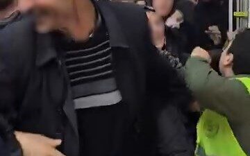 Bursa’da 27. yılına özel fiyatlarla indirim yapan mağaza, sadece kadınları