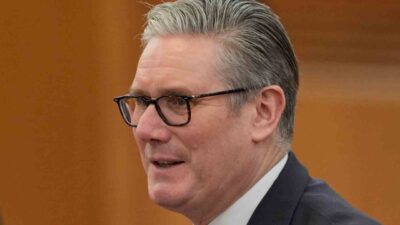 İngiltere Başbakanı Keir Starmer, cinsel istismar şebekesi kurmakla suçlanan ABD’li