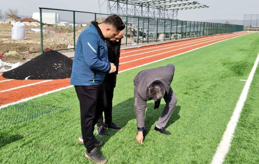 Eskişehir’in İnönü ilçesinde gençlerin kullanımına sunulacak olan yeni spor kompleksinin