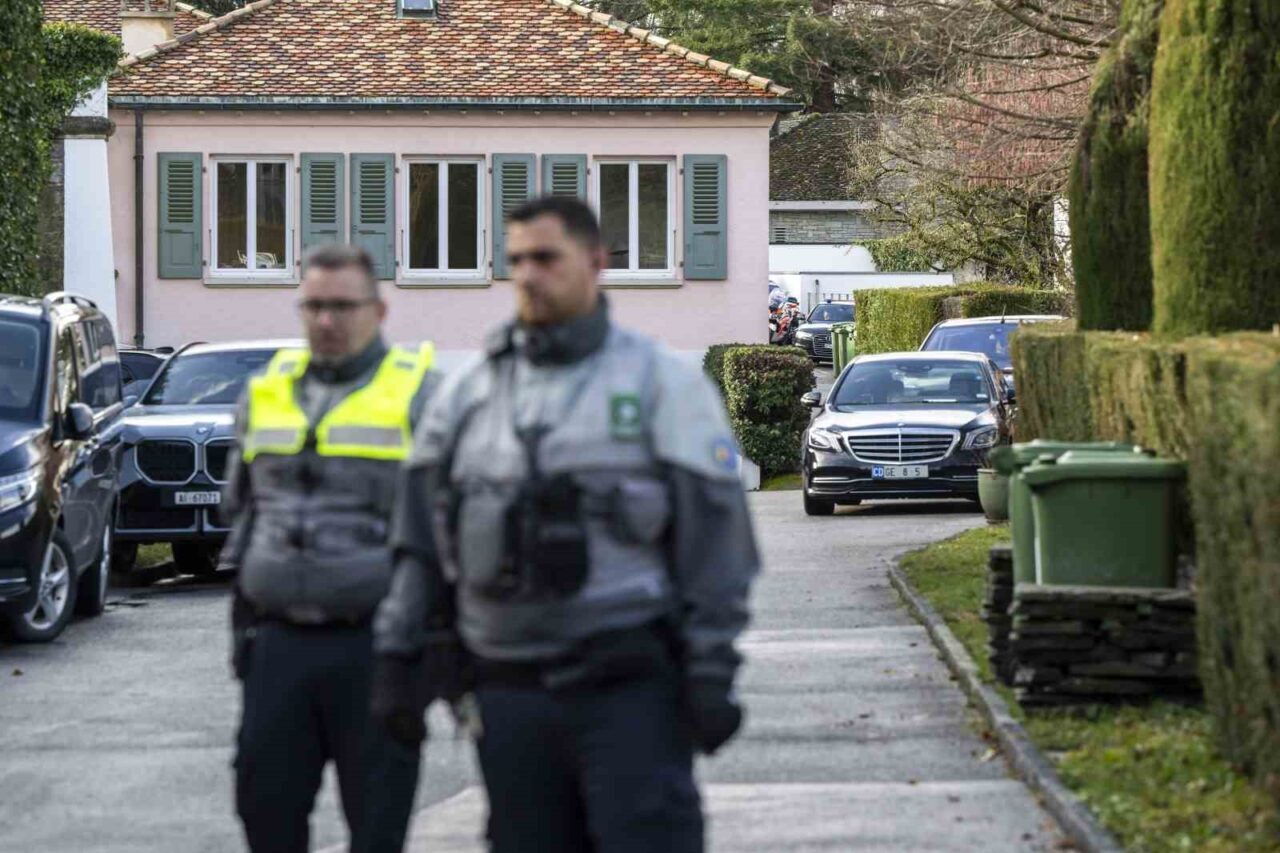 İsviçre’nin Cenevre kentinde İran ile ABD arasında yürütülen nükleer konulu