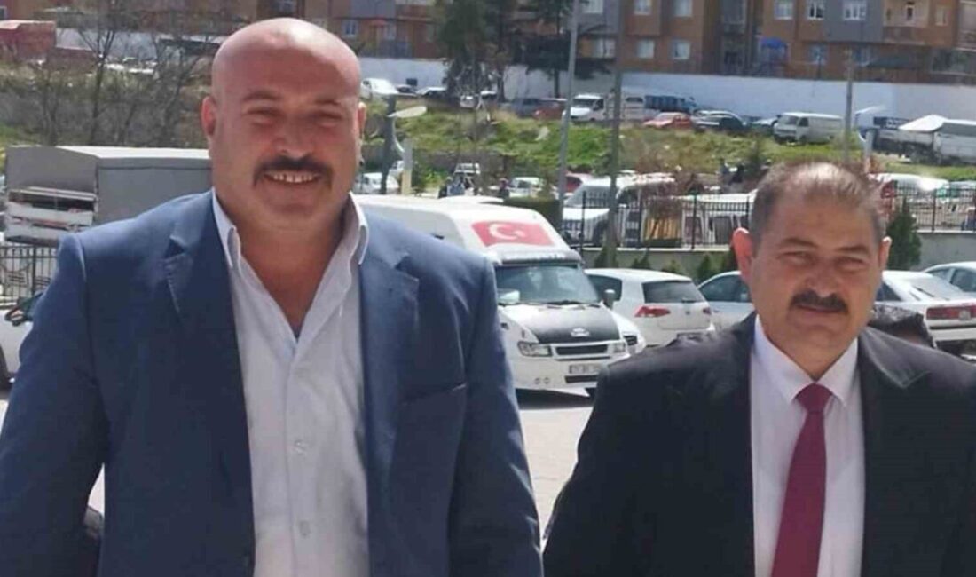Kırıkkale’nin Balışeyh ilçesinde Belediye Başkanı Hilmi Şen ile makam şoförü