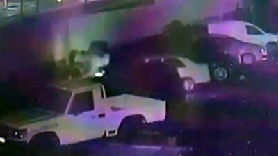 İstanbul Sarıyer’de Atatürk Oto Sanayi’de bir otoparkta çıkan yangında 5