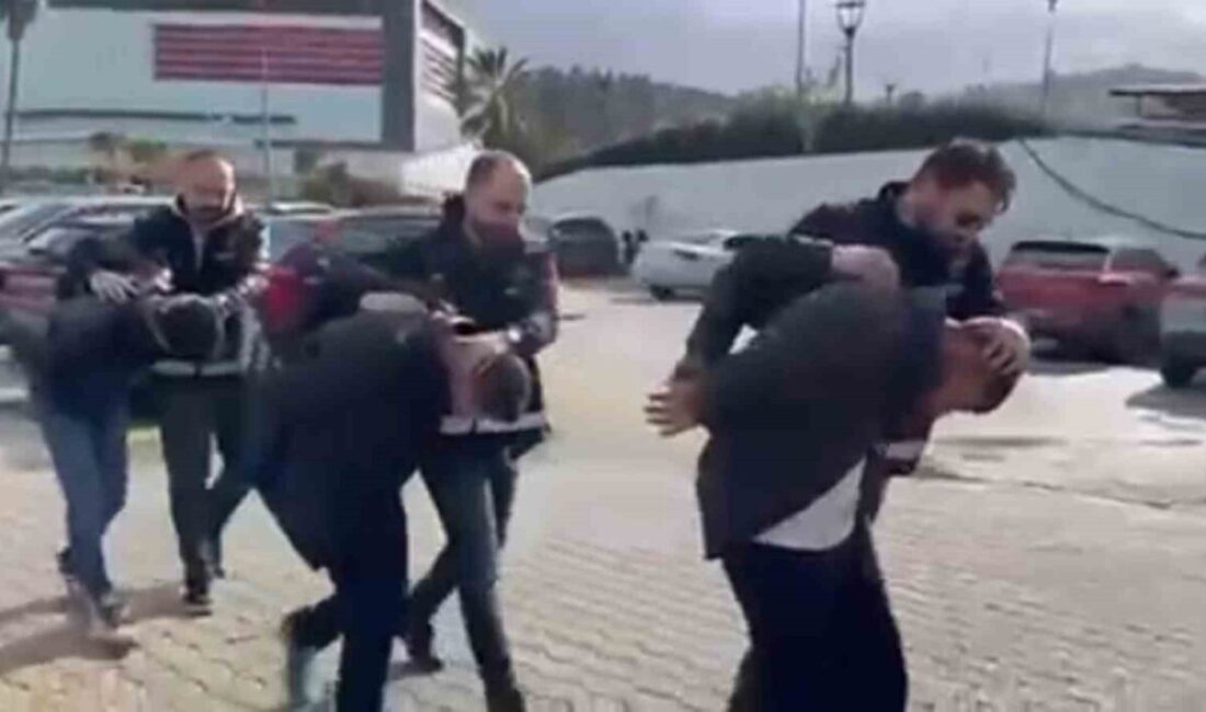 Hatay Emniyet Müdürlüğü ekiplerinin çalışmaları sonucu çeşitli suçlardan aranan 3