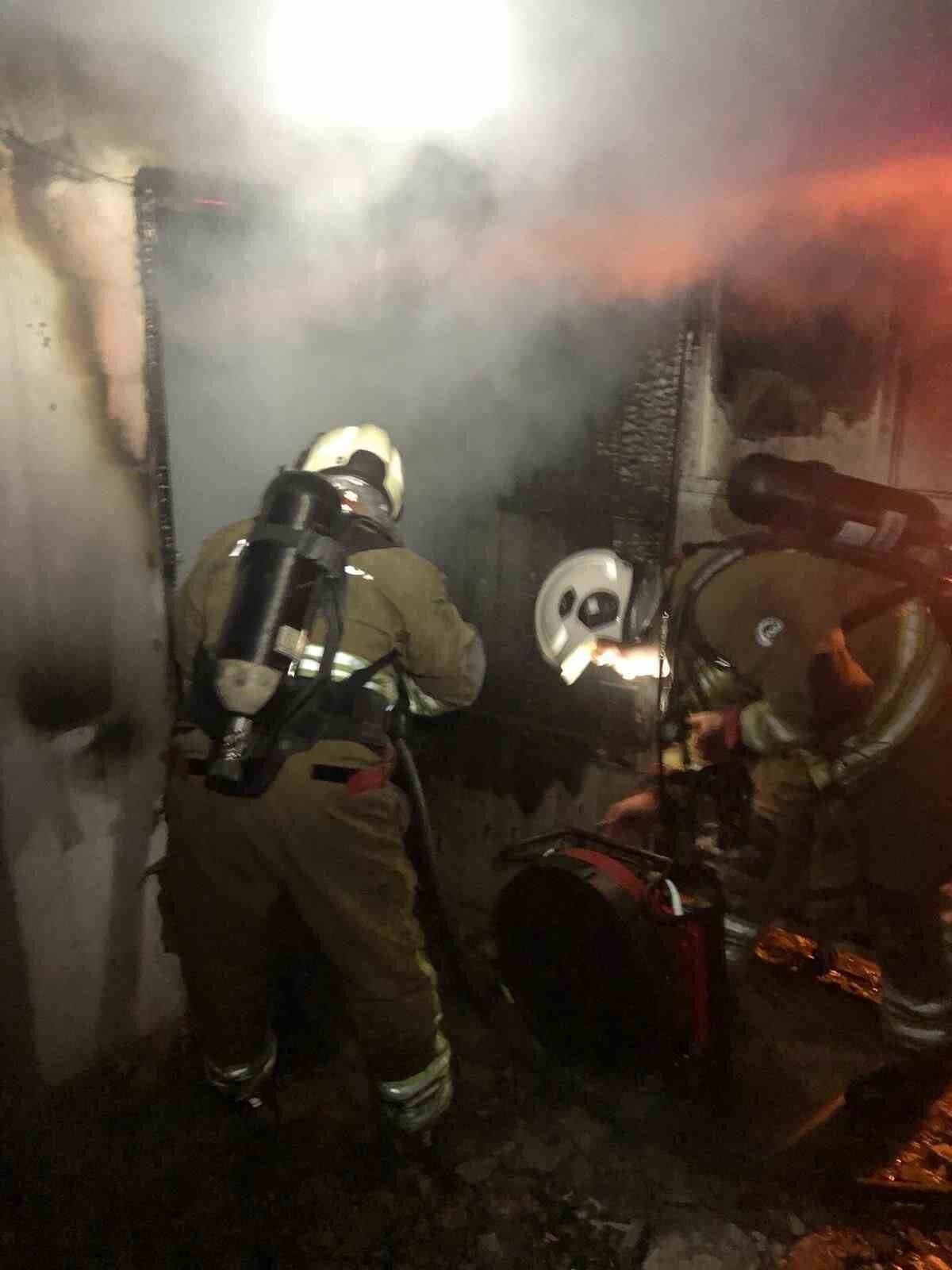 Hatay’da binanın giriş katındaki dairede çıkan yangın büyümeden söndürüldü. Yangın;
