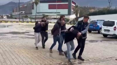 Hatay Emniyet Müdürlüğü ekiplerinin çalışmaları sonucu çeşitli suçlardan aranan 3