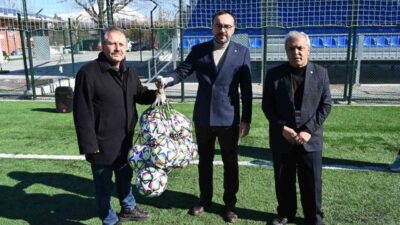 Isparta Belediyesi, kentte faaliyet gösteren amatör spor kulüplerine yönelik desteklerini