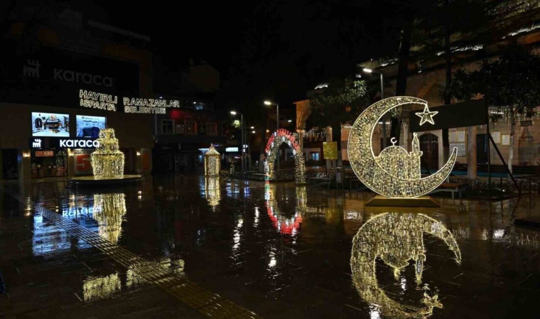 Isparta Belediyesi, on bir ayın sultanı Ramazan ayı dolayısıyla cadde,