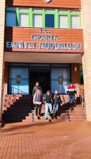 Isparta İl Emniyet Müdürlüğü Siber Suçlarla Mücadele Şube Müdürlüğü’nün yürüttüğü