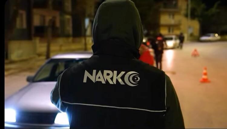 Isparta’da polis ekiplerince yürütülen çalışmalar kapsamında çeşitli tür ve miktarlarda