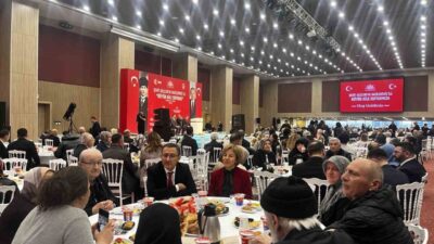 İstanbul Valisi Davut Gül, Ramazan ayının ilk iftar programında şehit