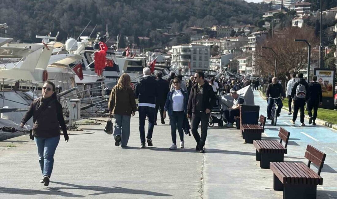İstanbul’da şubat ayının en sıcak günü yaşanırken vatandaşlar, hafta sonunu