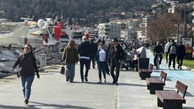 İstanbul’da şubat ayının en sıcak günü yaşanırken vatandaşlar, hafta sonunu