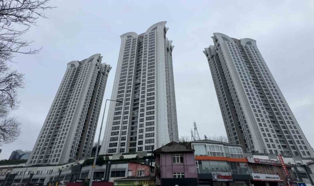 İstanbul Sarıyer’de lüks bir sitede bulunan binanın 30’uncu katından düşen