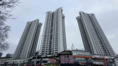 İstanbul Sarıyer’de lüks bir sitede bulunan binanın 30’uncu katından düşen