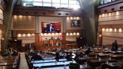 İstanbul Büyükşehir Belediyesi (İBB) Meclisi’nde, İstanbul’da metrobüs, otobüs, vapur ve