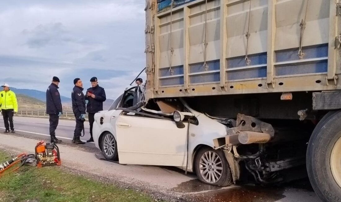 İstanbul’dan memleketleri Ordu’ya cenazeye gitmek için yola çıkan 2 kişinin