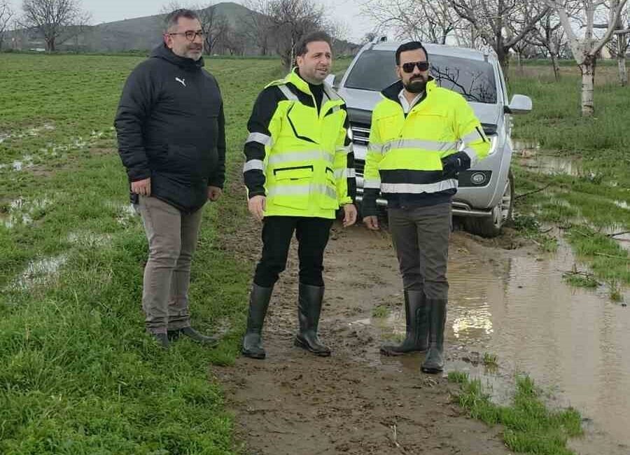İzmir’in Tire ilçesinde meydana gelen sel felaketini yerinde inceleyen AK