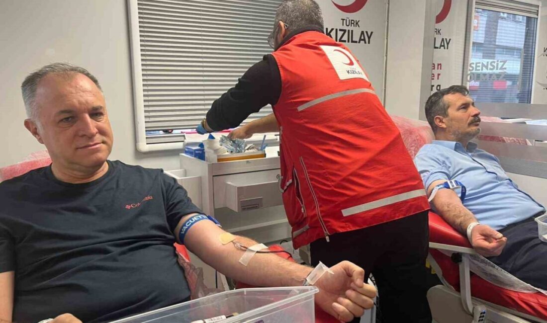 ÖNDER İmam Hatipliler Derneği ve Türk Kızılay iş birliğiyle düzenlenen